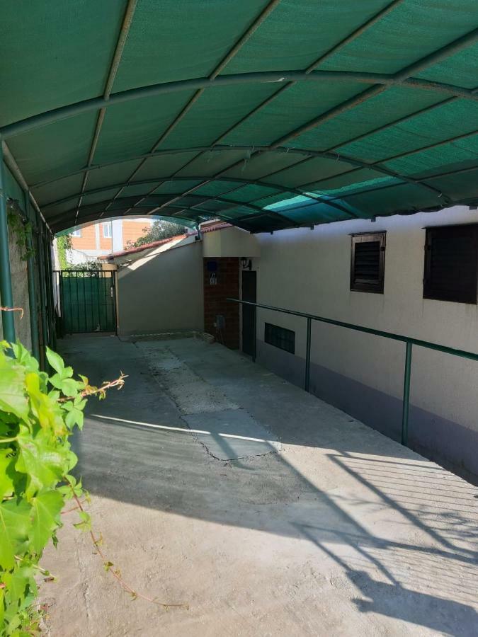Apartment Gordana Trogir Buitenkant foto