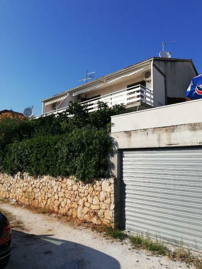Apartment Gordana Trogir Buitenkant foto